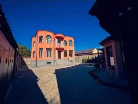 Частный дом в продажу, Ванадзор, 390 м², участок 590 м²